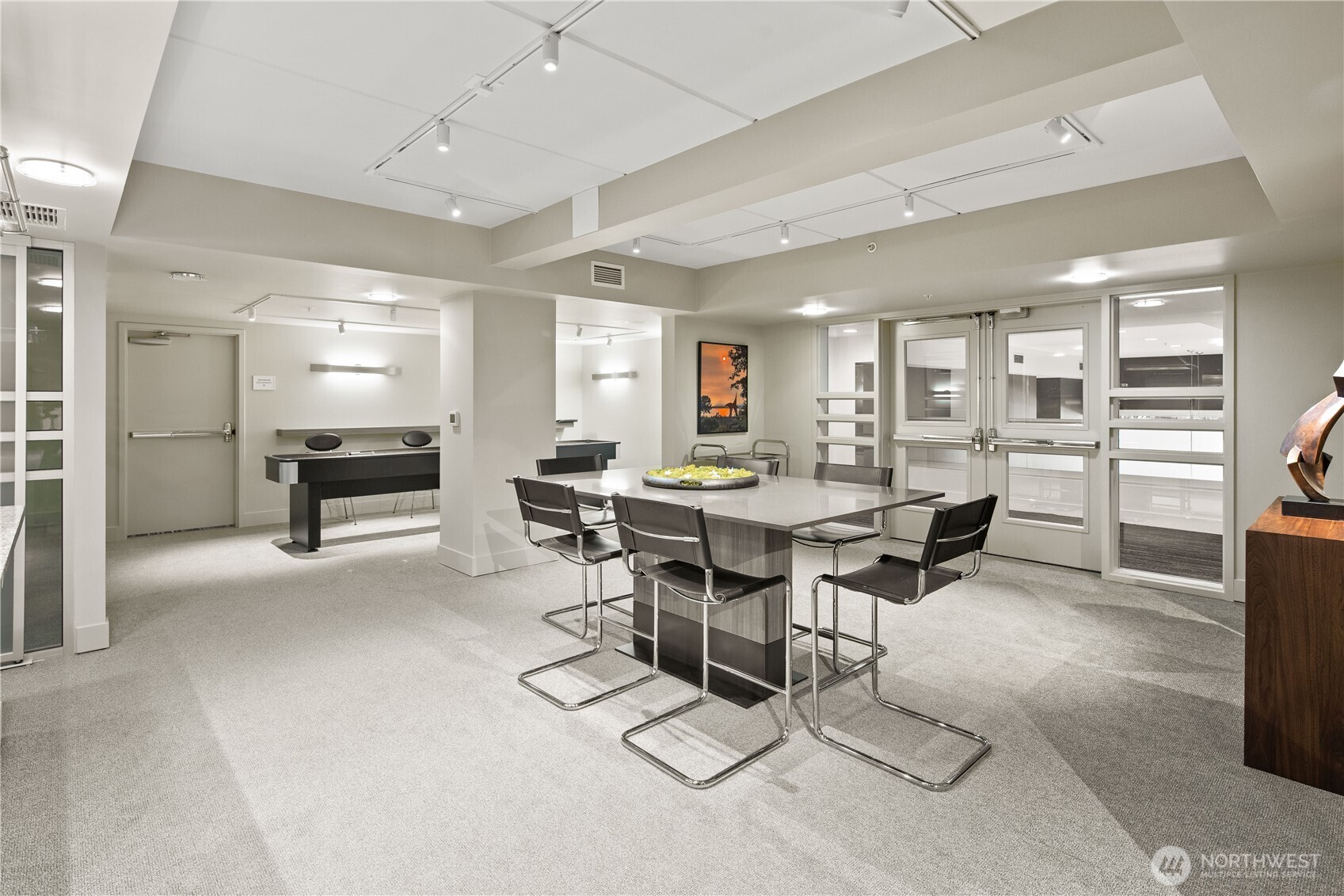 2911 2nd Avenue #810, Seattle, WA 98121