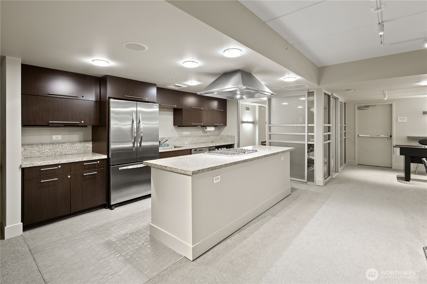 2911 2nd Avenue #810, Seattle, WA 98121