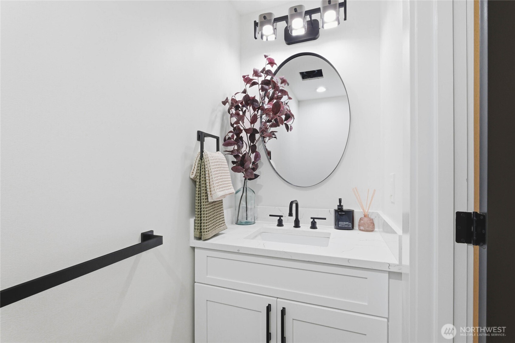 7622 S Thompson Ave , Tacoma, WA 98408