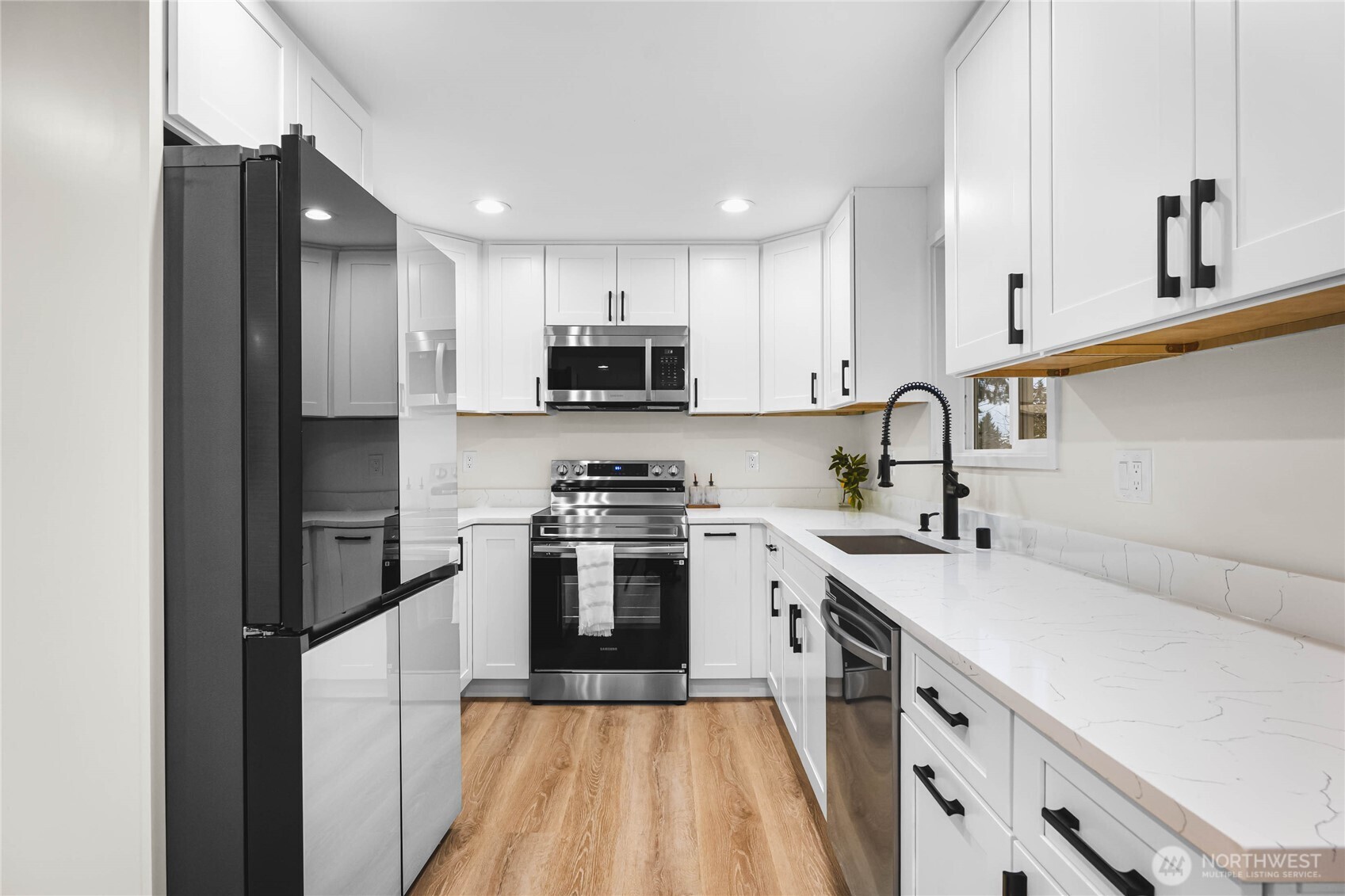 7622 S Thompson Ave , Tacoma, WA 98408