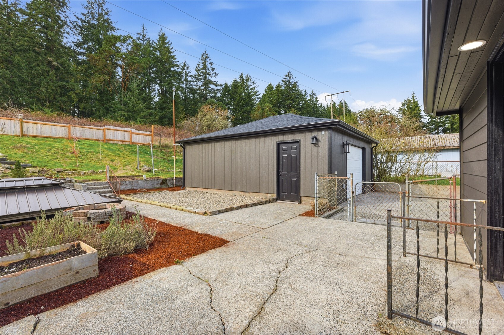 1219 Poindexter Avenue , Bremerton, WA 98312
