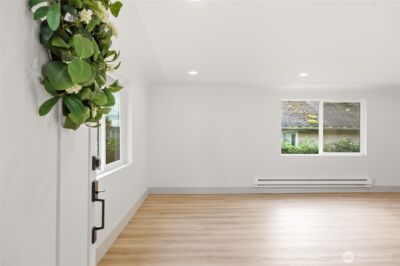 1219 Poindexter Avenue , Bremerton, WA 98312 - Photo 2