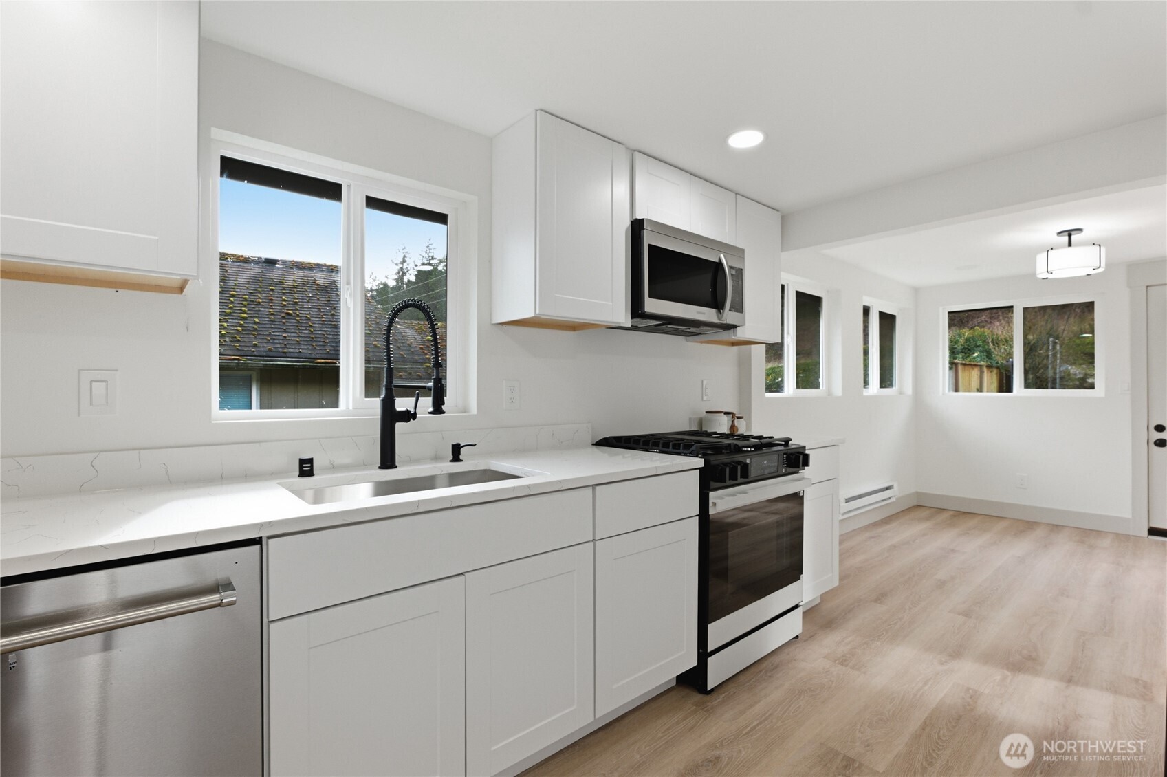 1219 Poindexter Avenue , Bremerton, WA 98312