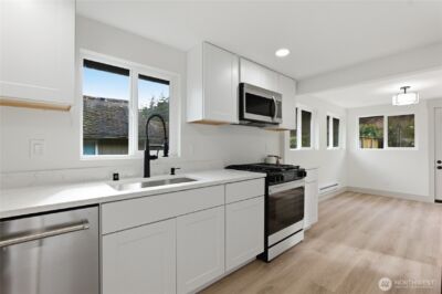 1219 Poindexter Avenue , Bremerton, WA 98312 - Photo 4