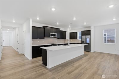 20440 Myrtle Place E, Bonney Lake, WA 98391 - Photo 2