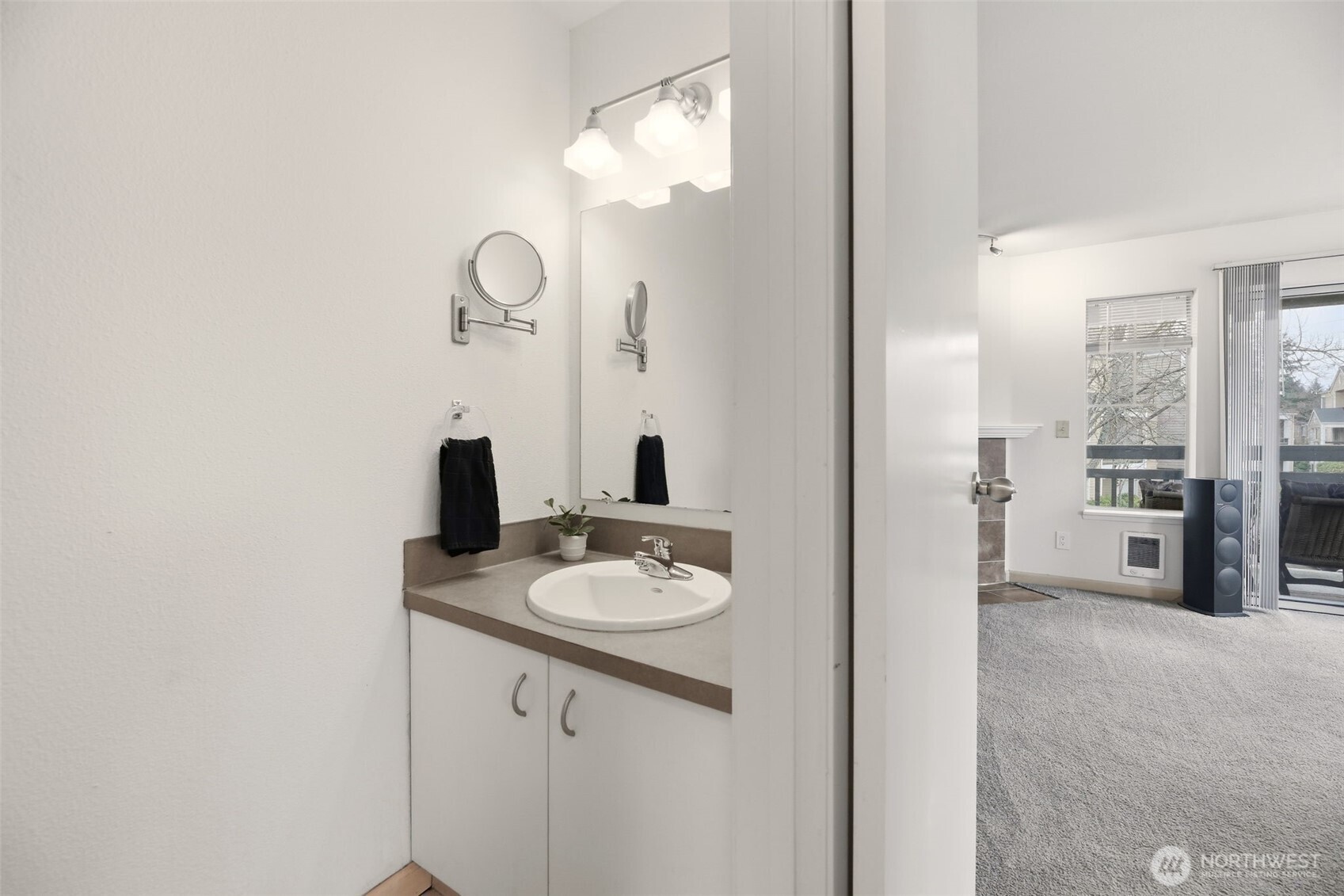 5300 Harbour Pointe Boulevard #N307, Mukilteo, WA 98275