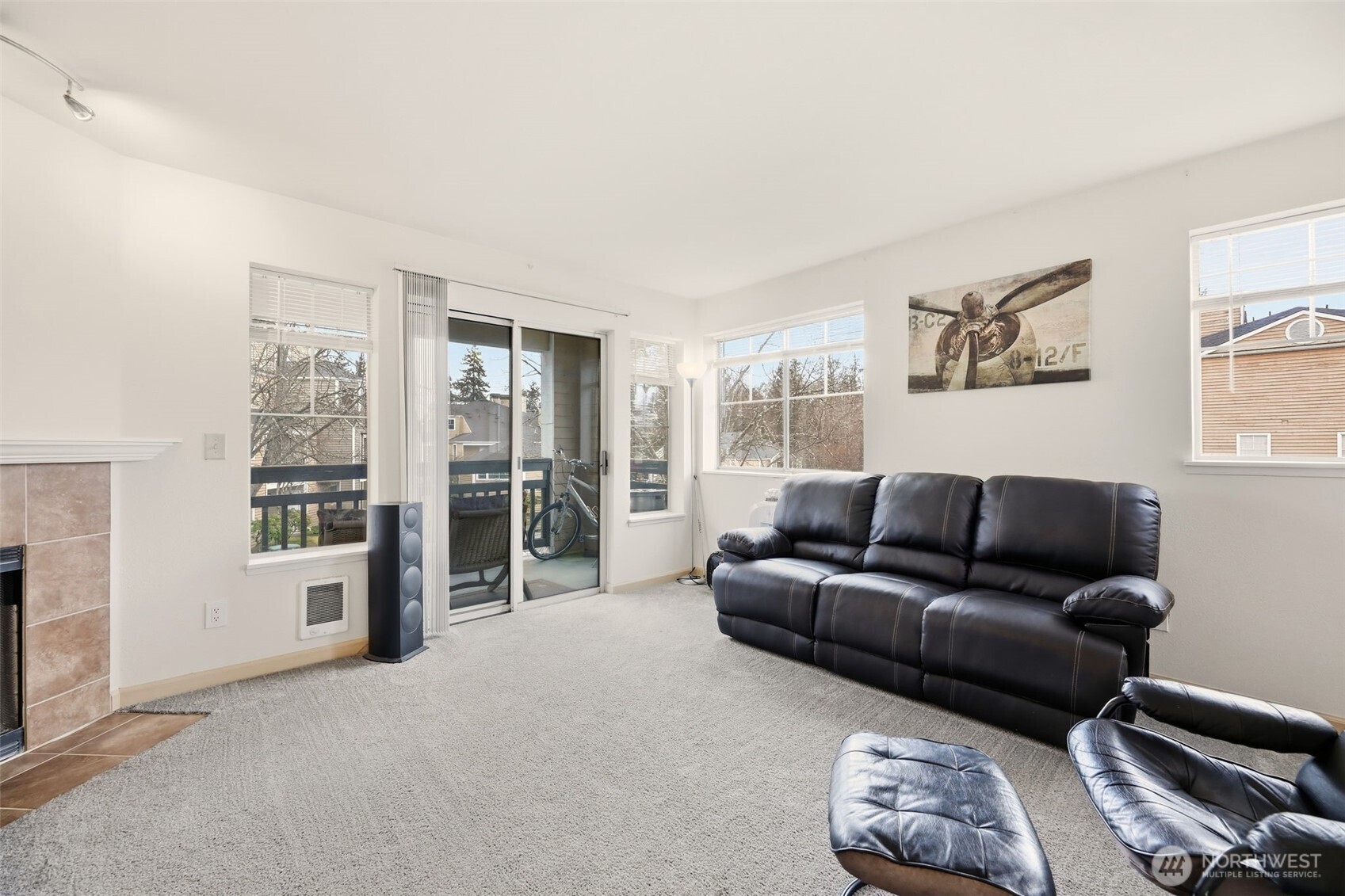 5300 Harbour Pointe Boulevard #N307, Mukilteo, WA 98275