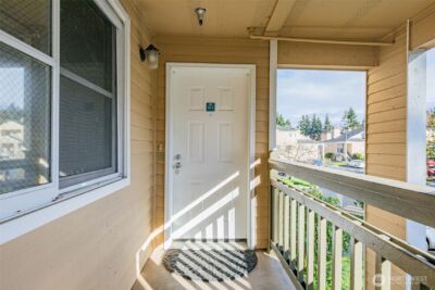 5300 Harbour Pointe Boulevard #N307, Mukilteo, WA 98275 - Photo 4
