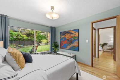 3439 24th Avenue W, Seattle, WA 98199 - Photo 18