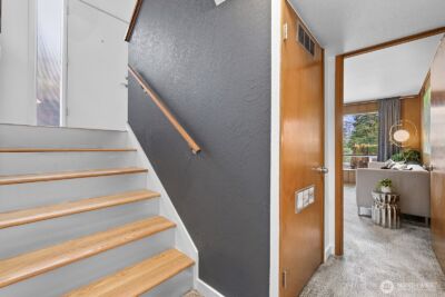 3439 24th Avenue W, Seattle, WA 98199 - Photo 21