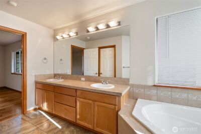 18719 12th Drive SE, Bothell, WA 98012 - Photo 27