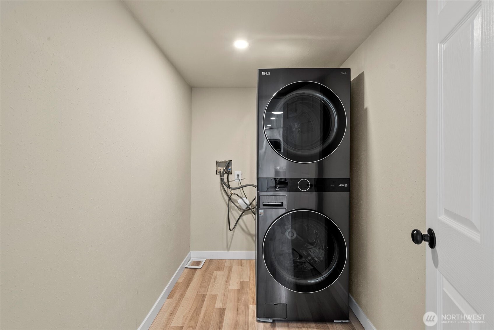 3012 SW 102nd Street , Seattle, WA 98146