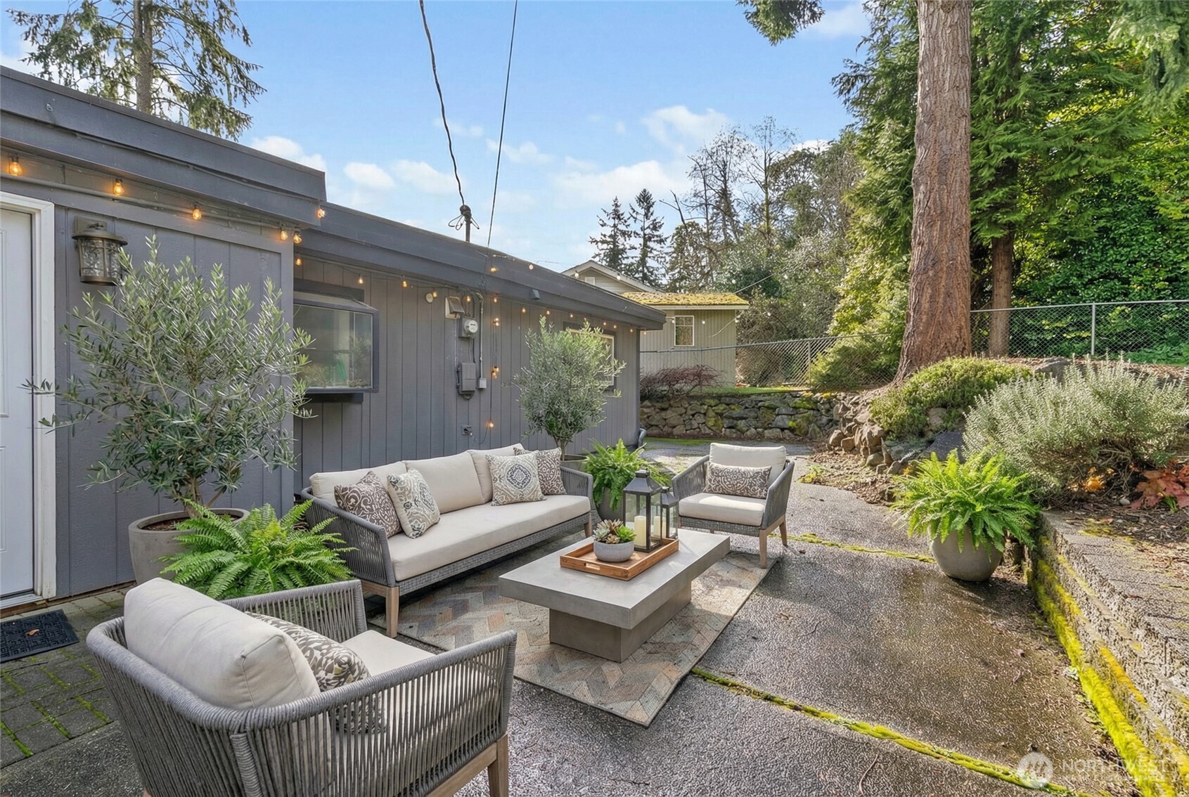 3012 SW 102nd Street , Seattle, WA 98146