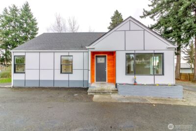 9613 S 240th Street , Kent, WA 98031