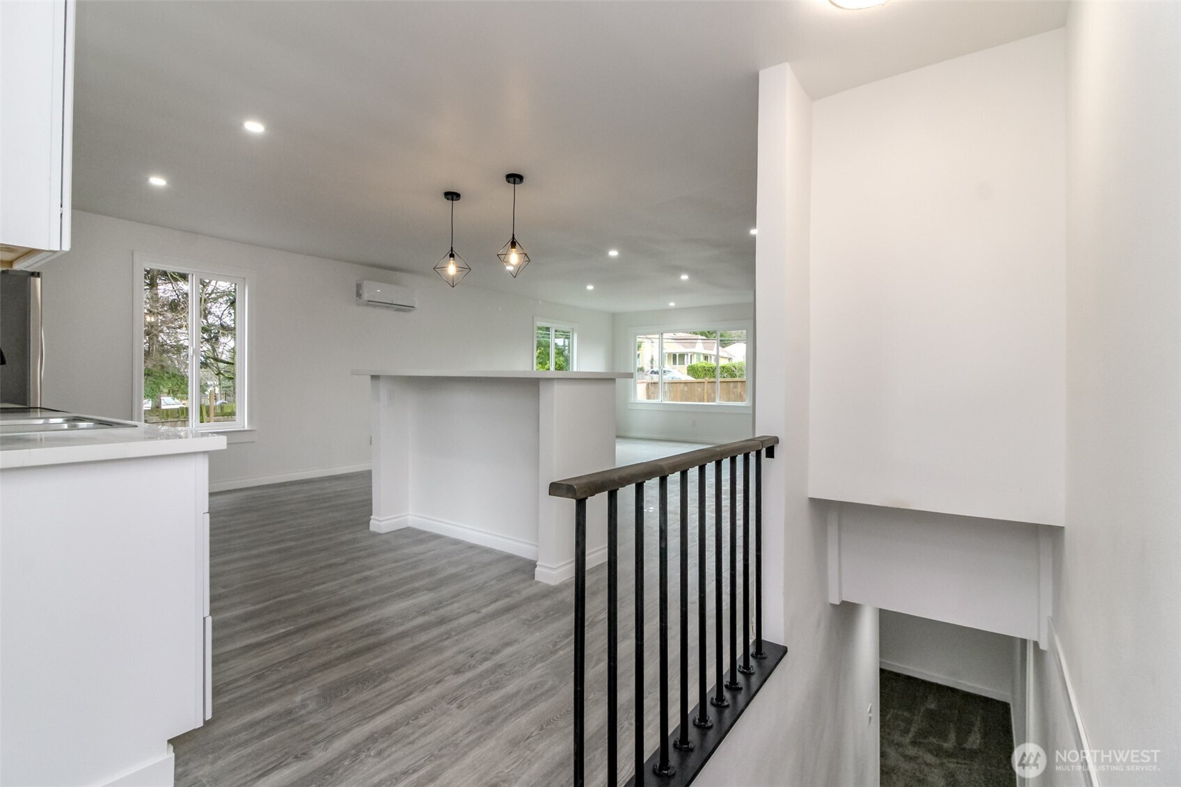 9613 S 240th Street , Kent, WA 98031