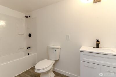 9613 S 240th Street , Kent, WA 98031 - Photo 16