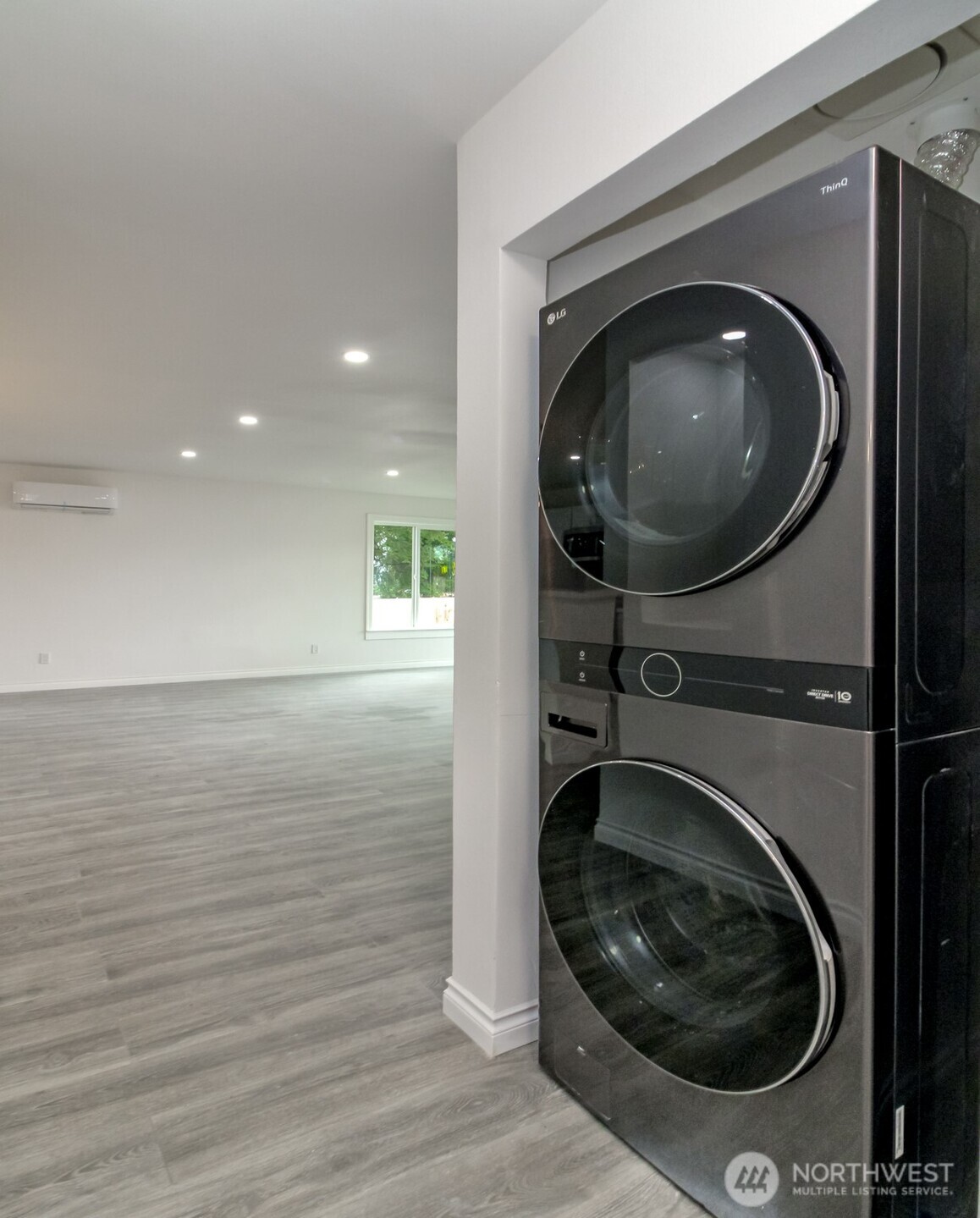 9613 S 240th Street , Kent, WA 98031