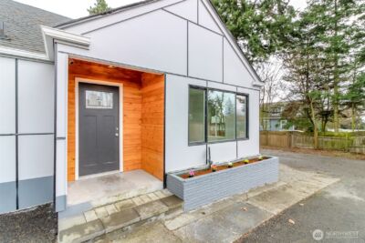 9613 S 240th Street , Kent, WA 98031 - Photo 2