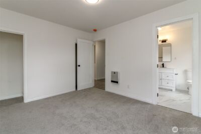 9613 S 240th Street , Kent, WA 98031 - Photo 8