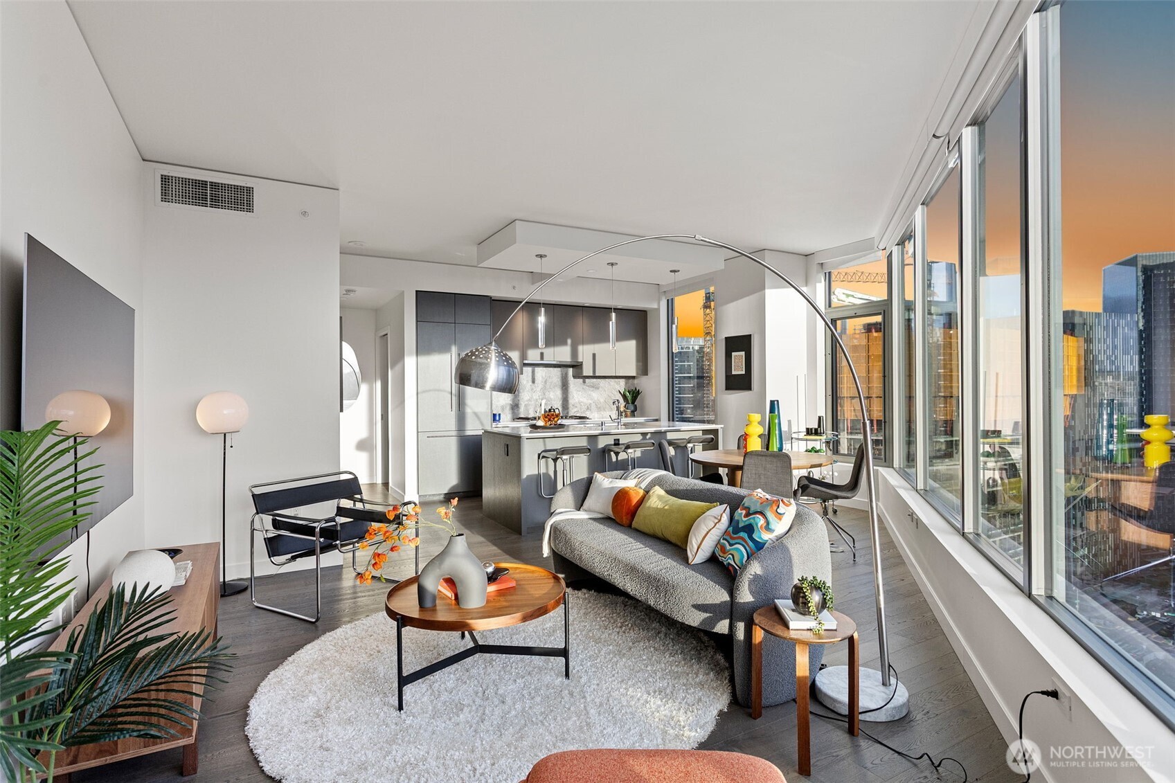 2510 6th Avenue #2504, Seattle, WA 98121