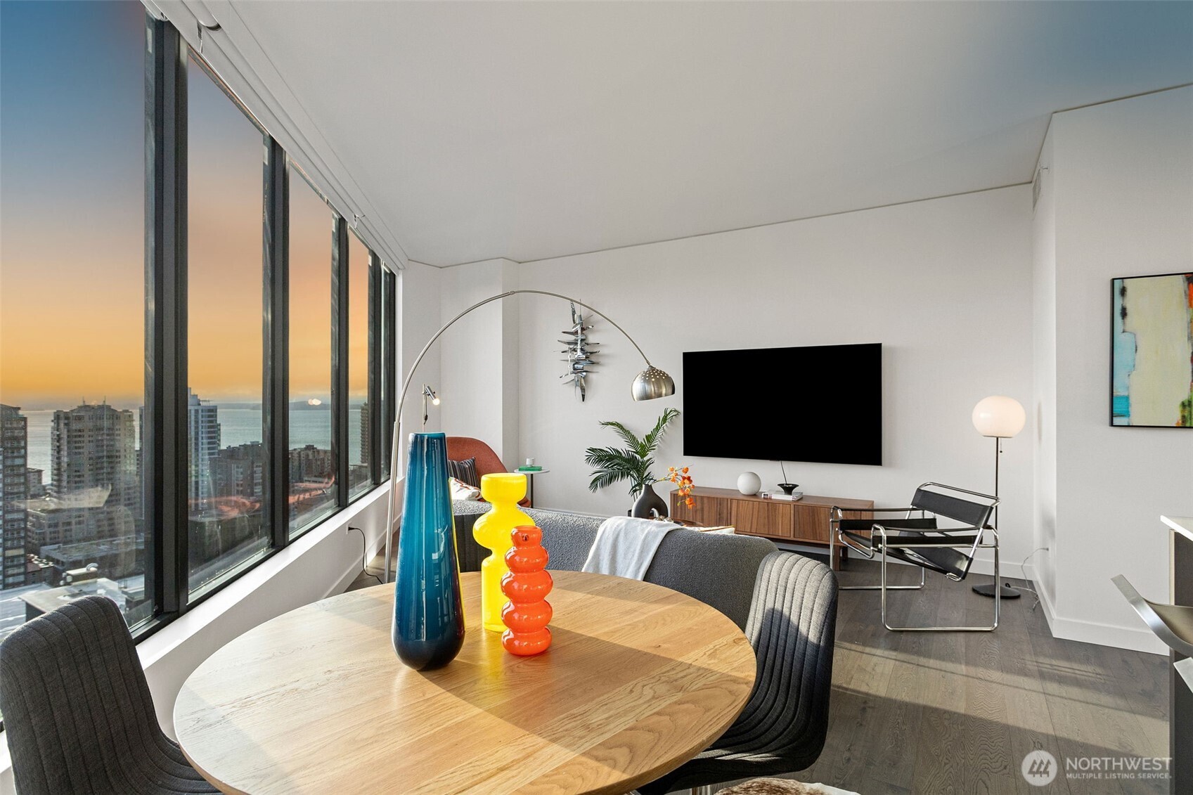 2510 6th Avenue #2504, Seattle, WA 98121