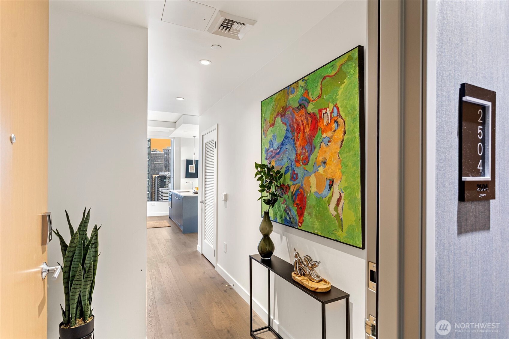 2510 6th Avenue #2504, Seattle, WA 98121