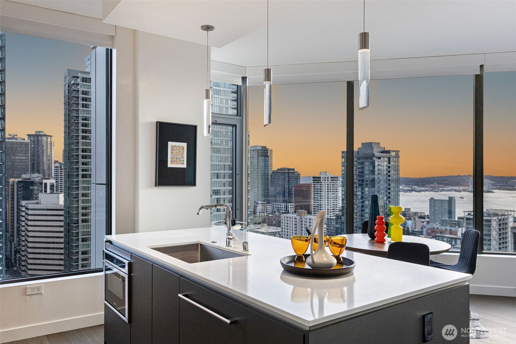 2510 6th Avenue #2504, Seattle, WA 98121