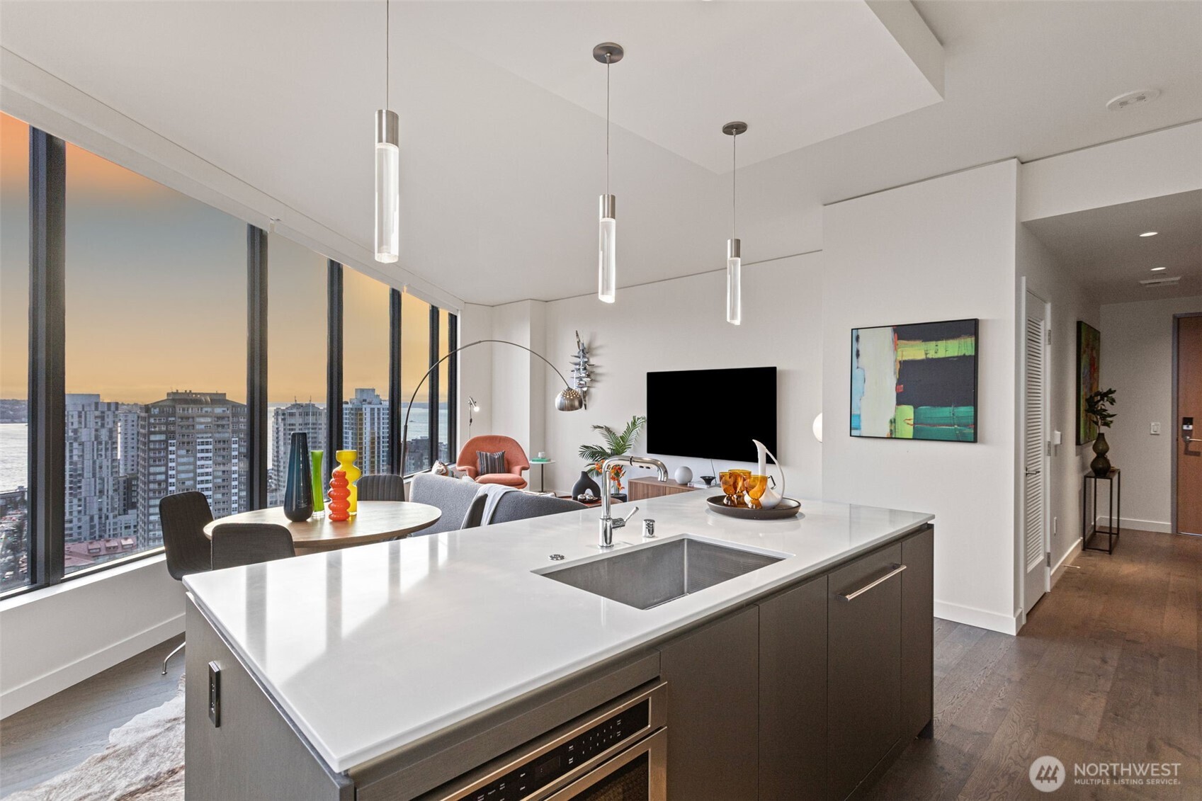 2510 6th Avenue #2504, Seattle, WA 98121