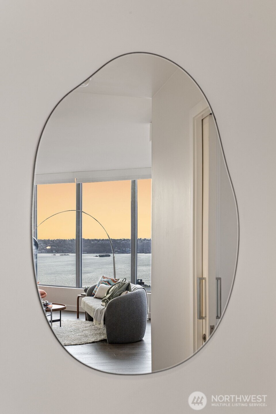 2510 6th Avenue #2504, Seattle, WA 98121