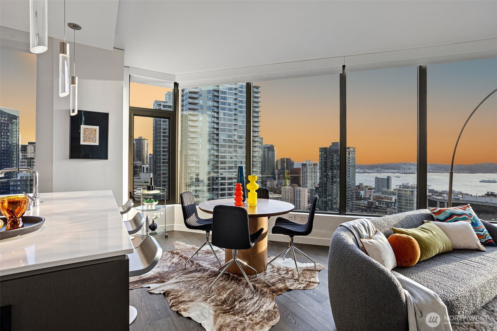 2510 6th Avenue #2504, Seattle, WA 98121