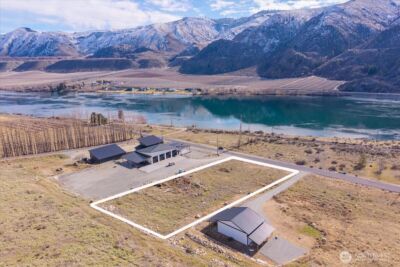 4241 Stayman Flats Road , Chelan, WA 98816 - Photo 2