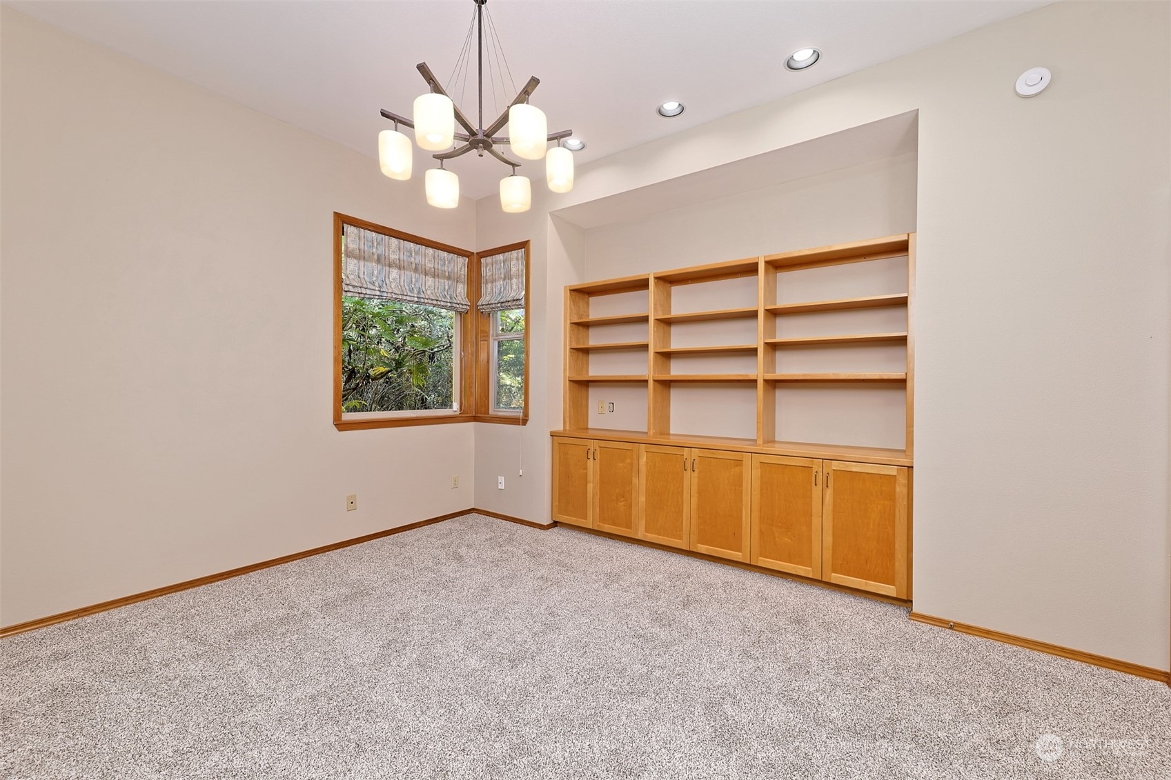 898 SE Dahman Road , Shelton, WA 98584