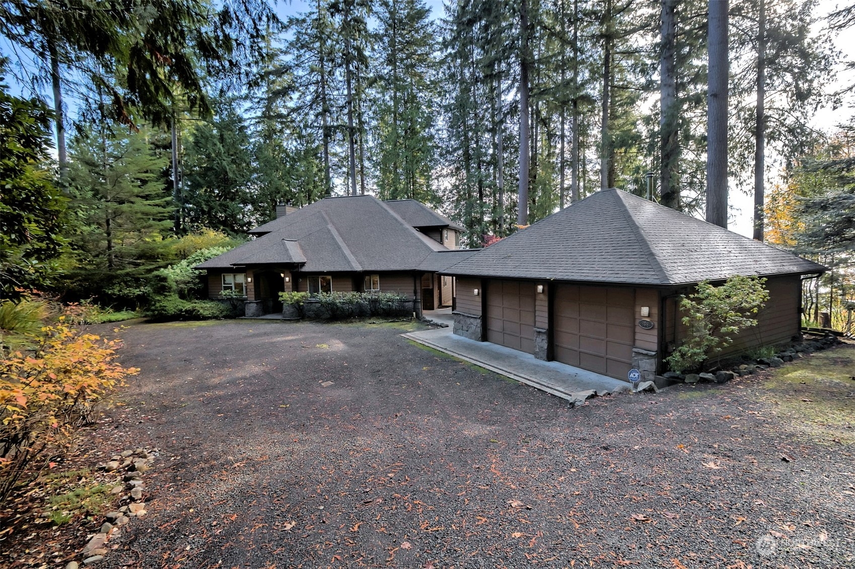 898 SE Dahman Road , Shelton, WA 98584