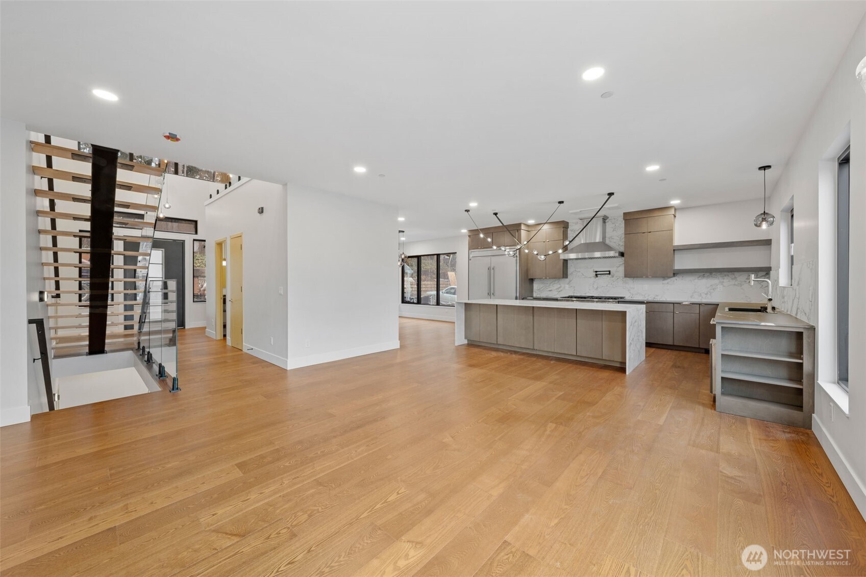 7903 240th Street SW, Edmonds, WA 98026