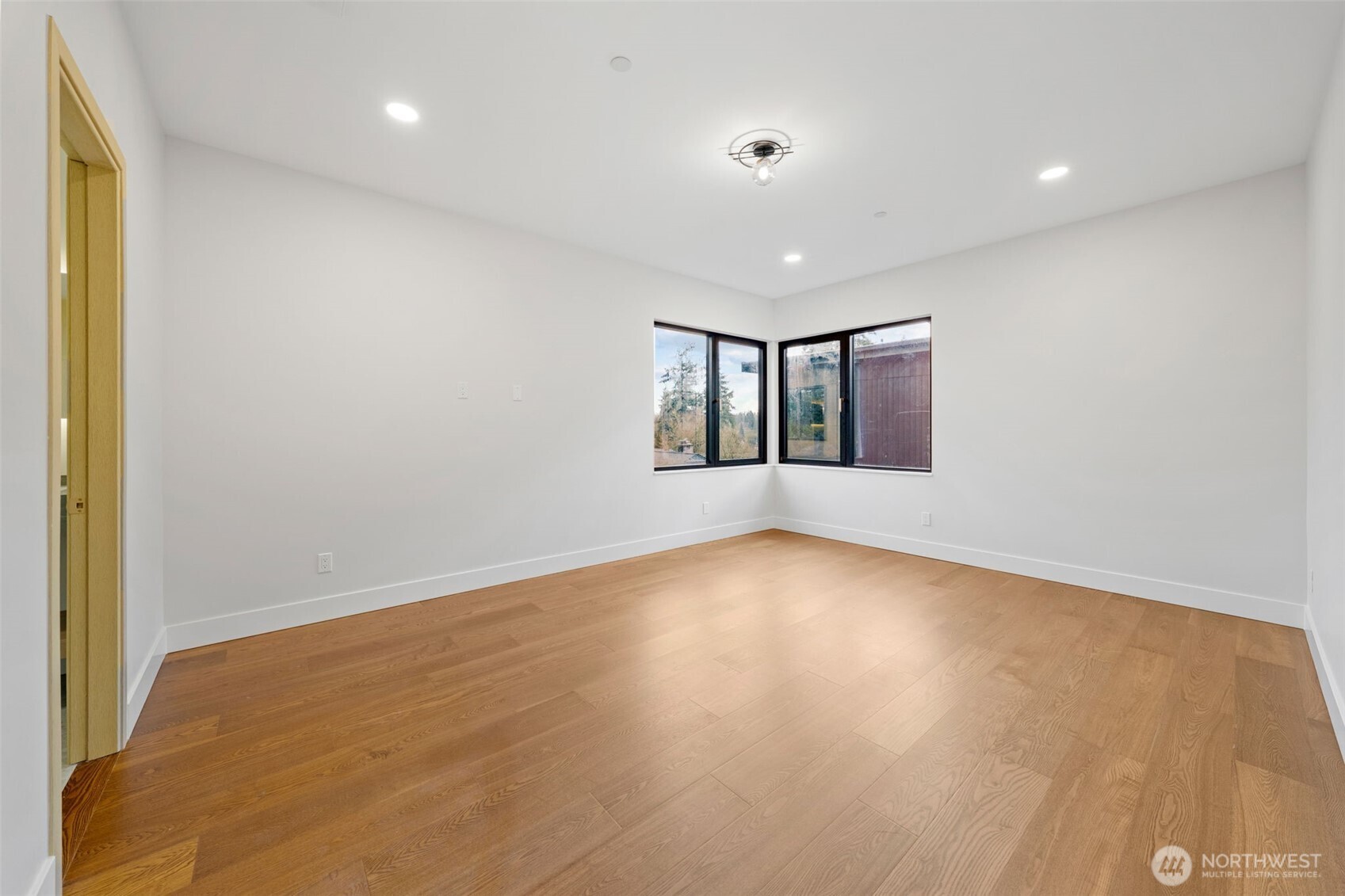 7903 240th Street SW, Edmonds, WA 98026