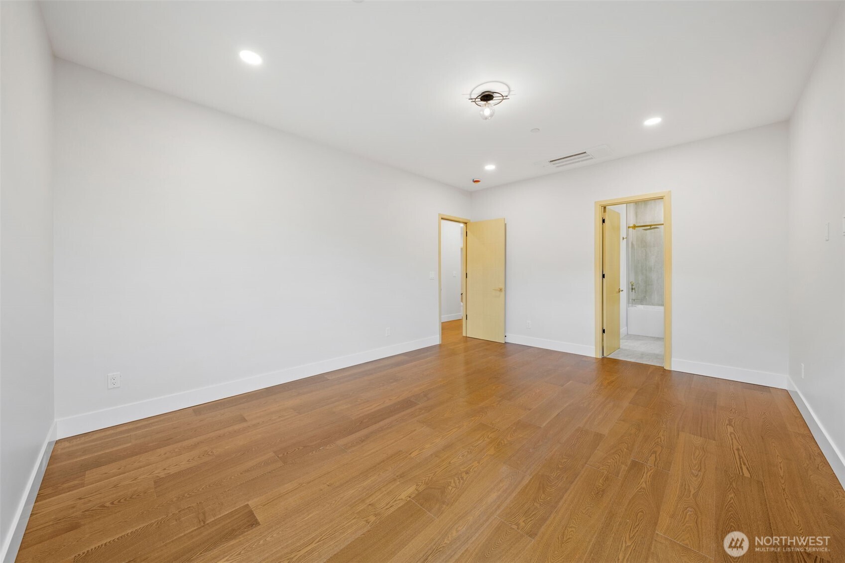 7903 240th Street SW, Edmonds, WA 98026