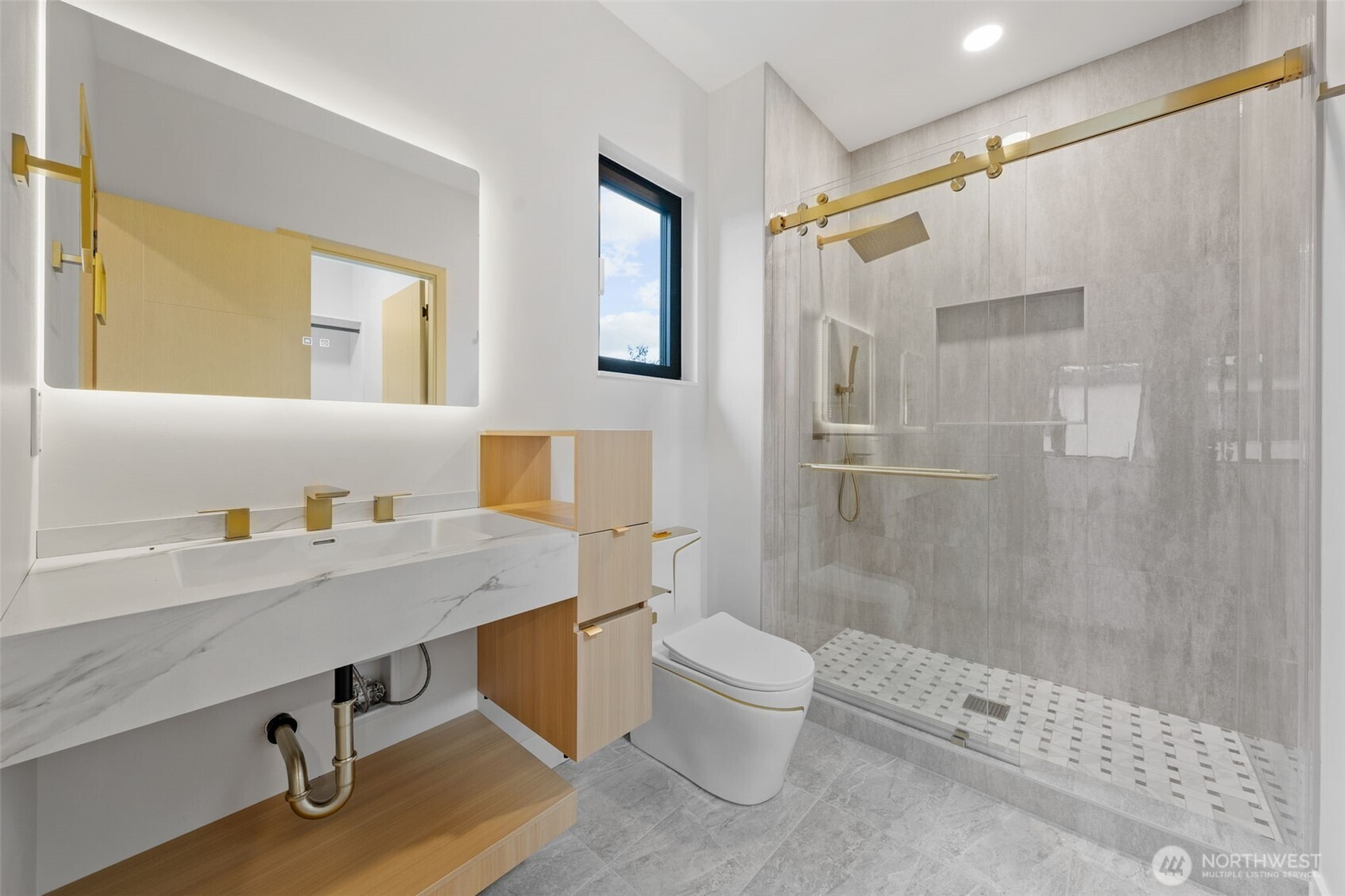 7903 240th Street SW, Edmonds, WA 98026