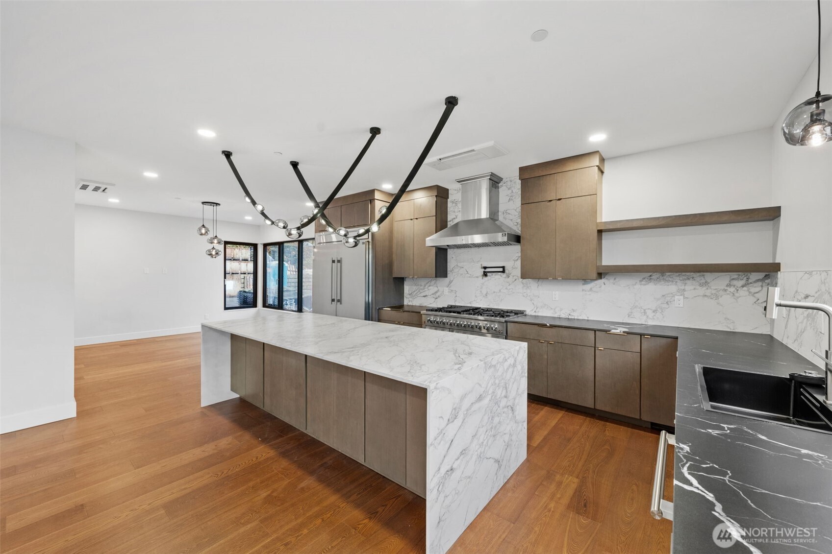 7903 240th Street SW, Edmonds, WA 98026