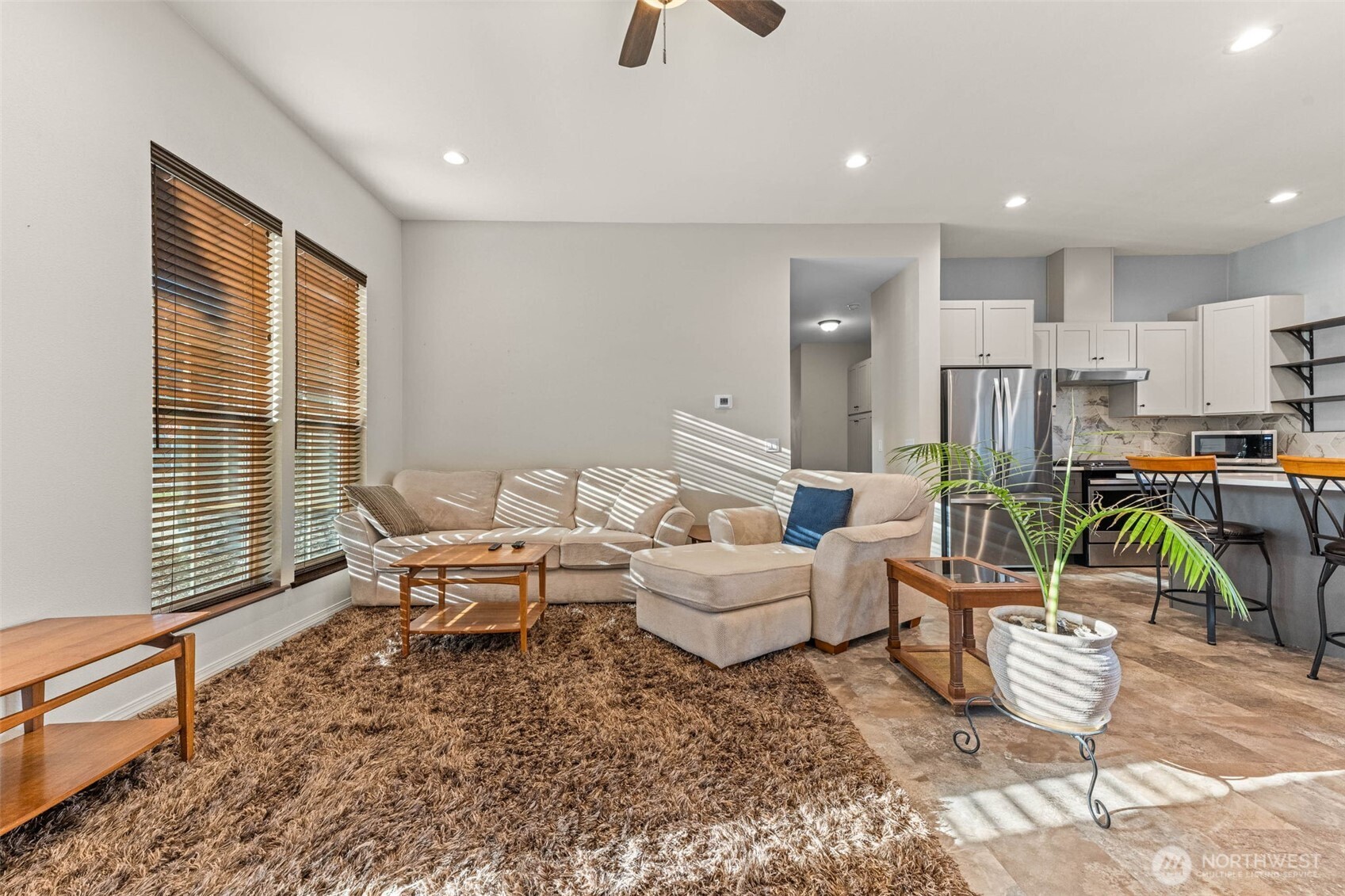 111 1st E , South Bend, WA 99586