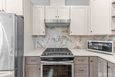 111 1st E , South Bend, WA 99586 - Photo 30