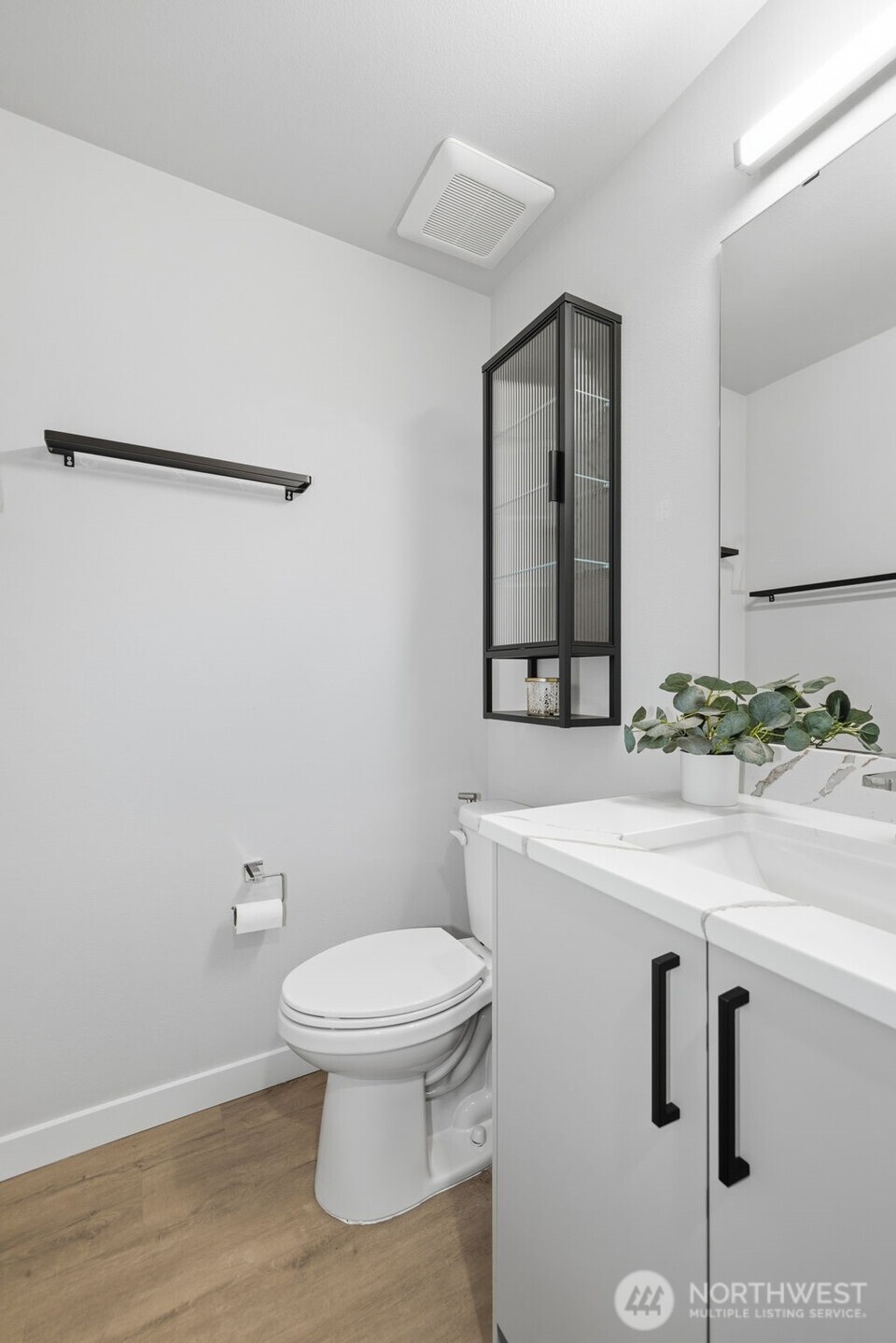 806 164th Street SW #B3, Lynnwood, WA 98037