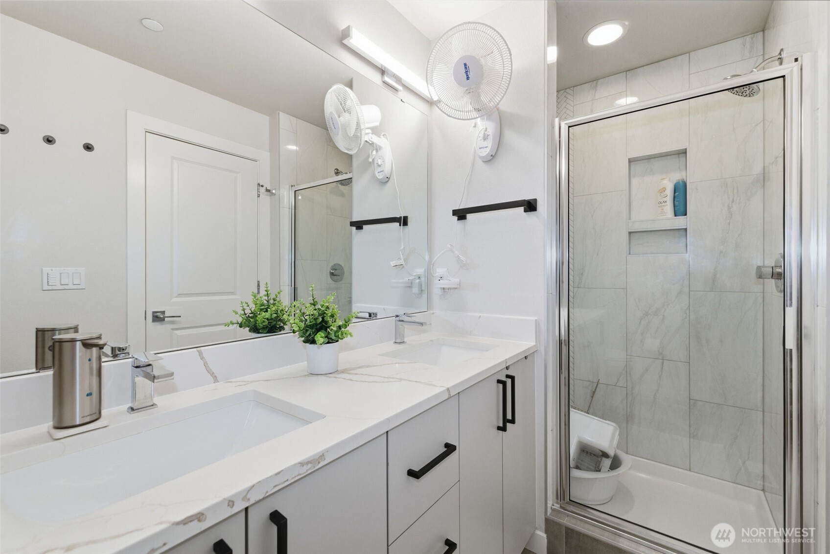 806 164th Street SW #B3, Lynnwood, WA 98037