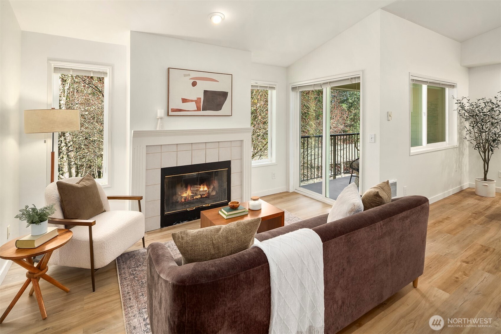 6527 200th Street SW #303, Lynnwood, WA 98036