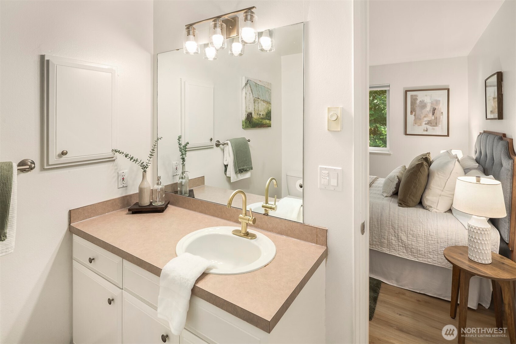 6527 200th Street SW #303, Lynnwood, WA 98036