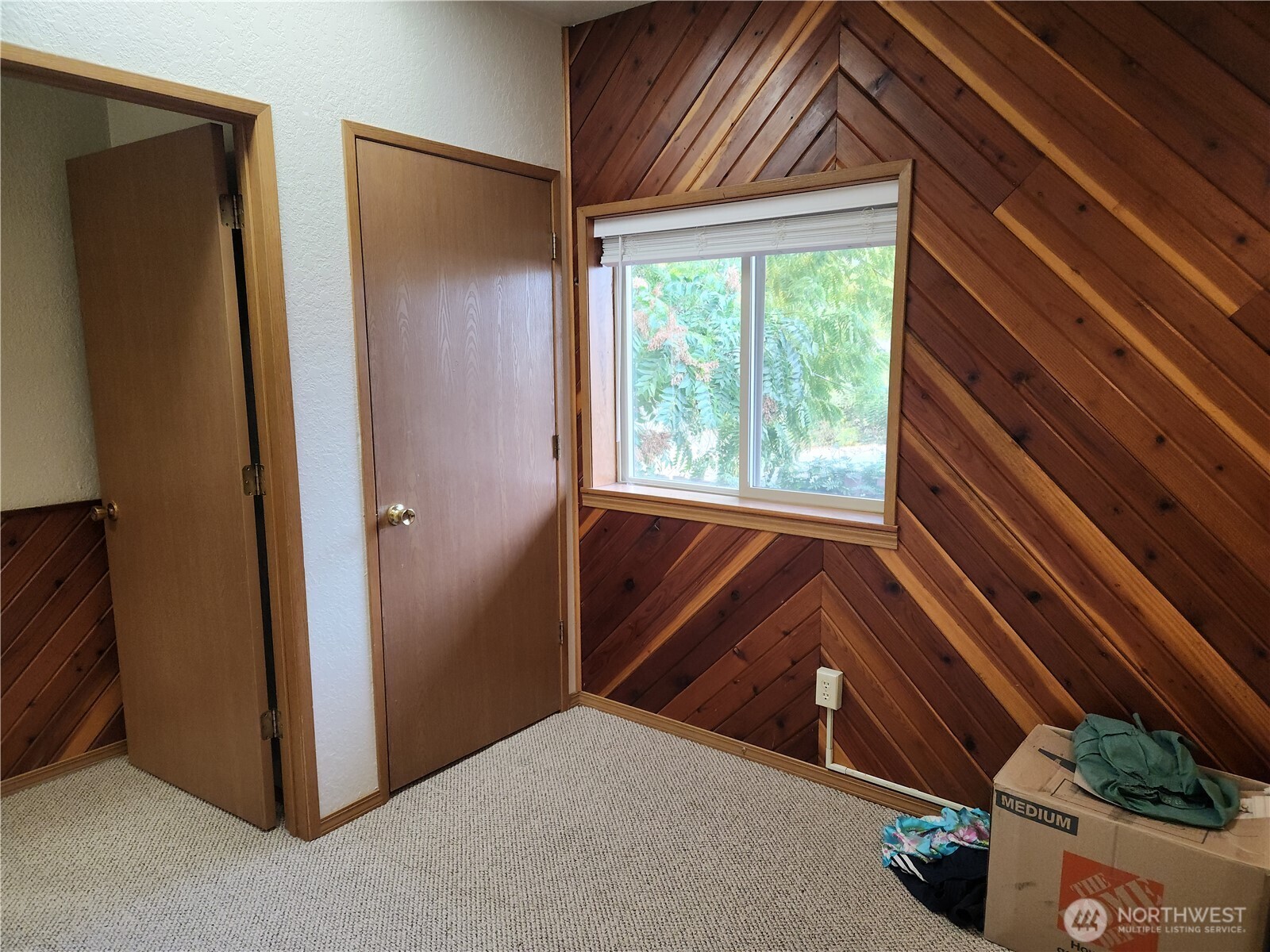 615 5th Street , Oroville, WA 98844