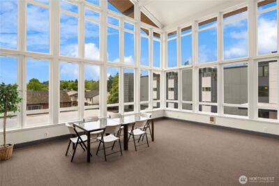 2501 Canterbury Ln E #106, Seattle, WA 98112-3820 - Photo 19