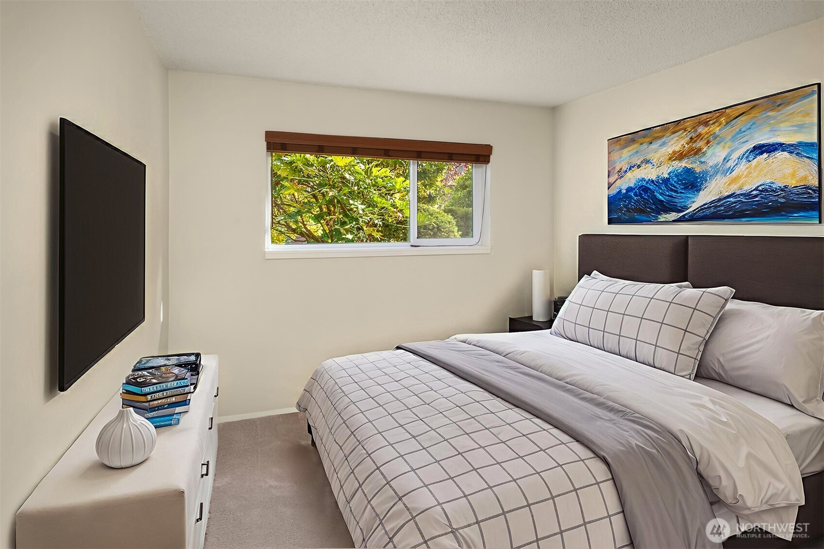 2501 Canterbury Ln E #106, Seattle, WA 98112-3820