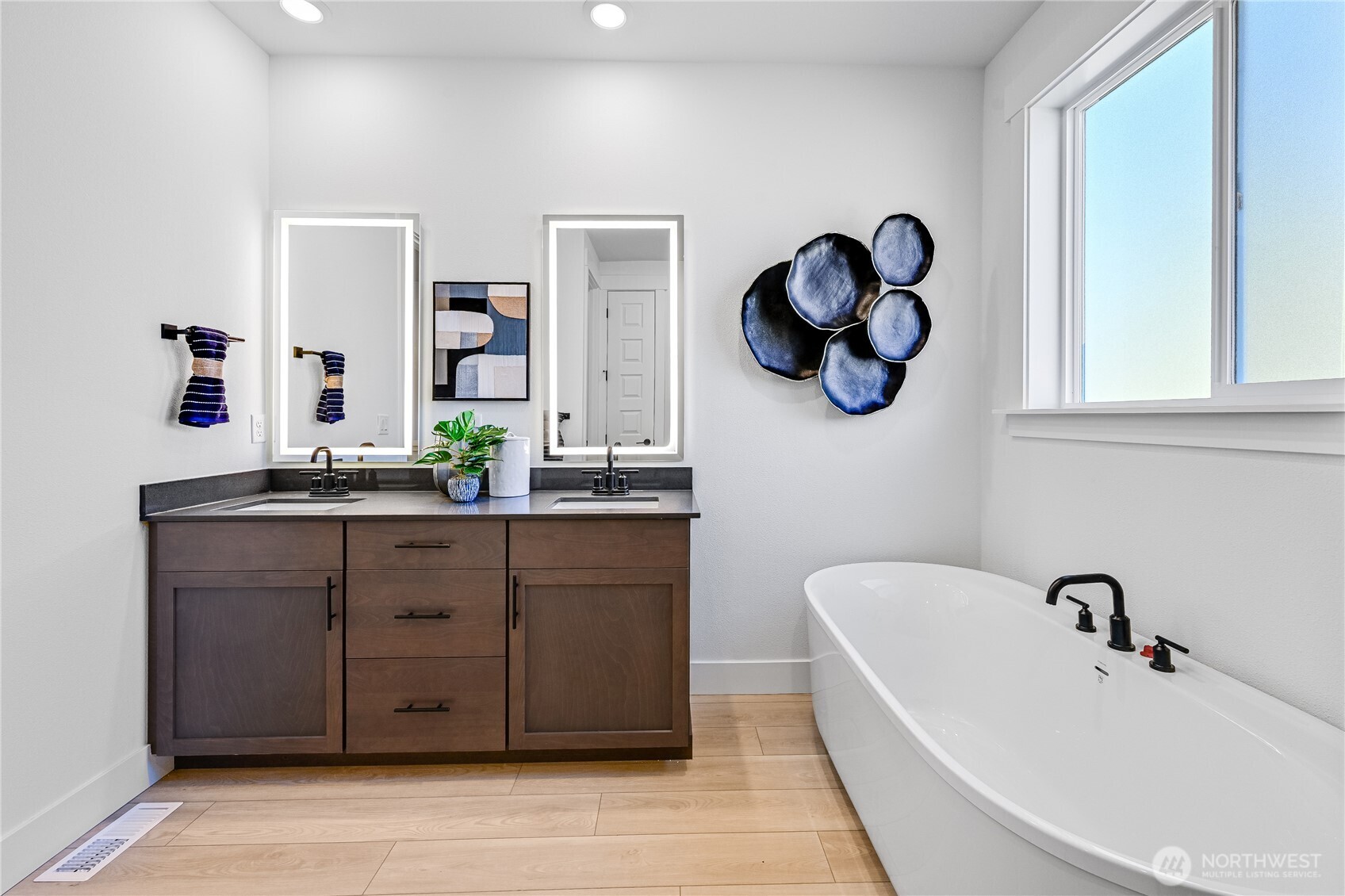 32133 Pacific Avenue SE, Black Diamond, WA 98010