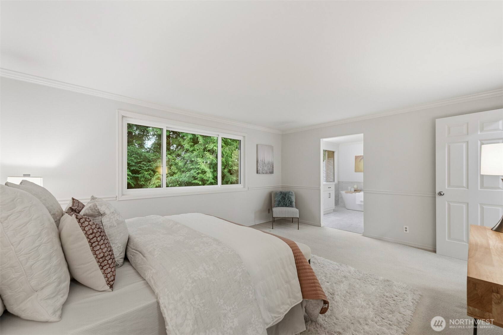 4055 238th Place SE, Sammamish, WA 98029