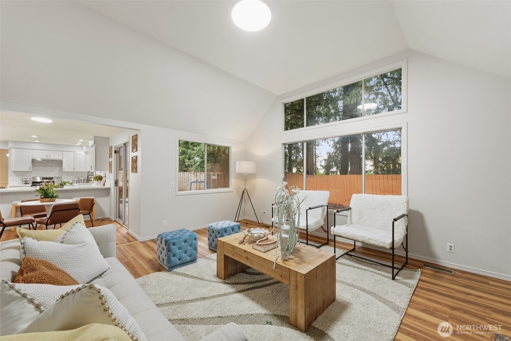 4055 238th Place SE, Sammamish, WA 98029